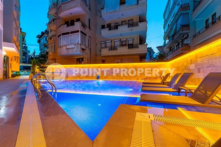 Three-room apartment right on the seashore in the center of Alanya directly from the owner.-id-9713-photo-19