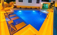 Three-room apartment right on the seashore in the center of Alanya directly from the owner.-id-9713-photo-23