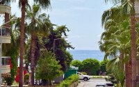 Three-room apartment right on the seashore in the center of Alanya directly from the owner.-id-9713-photo-25