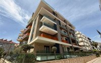 Three-room apartment right on the seashore in the center of Alanya directly from the owner.-id-9713-photo-26