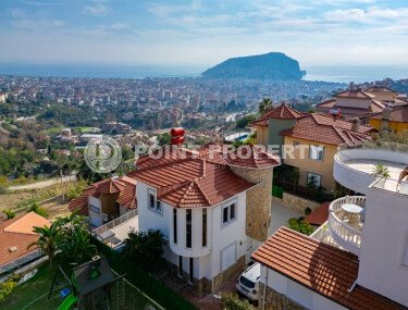 Панорамная вилла 140 м² в районе Тепе с видом на крепость, море и город, ВНЖ-id-9720-фото-3