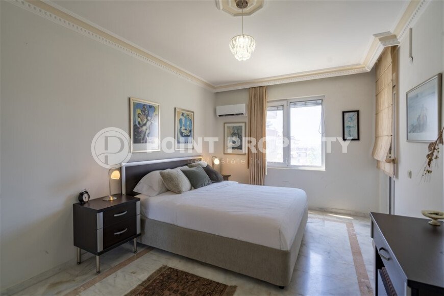 Bright apartment 120 m² with partial sea view in Cikcilli area, furnished, residence permit and storage room-id-9722-photo-8