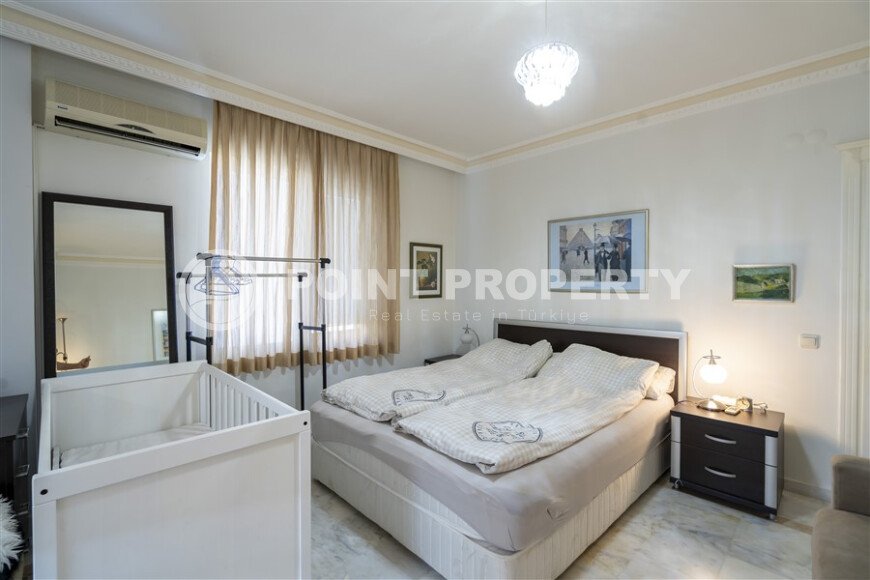 Bright apartment 120 m² with partial sea view in Cikcilli area, furnished, residence permit and storage room-id-9722-photo-10