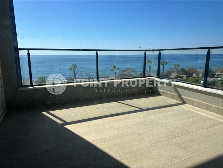 Видовая квартира 110 м² в районе Кестель на первой линии с мебелью и панорамой моря-id-9724-фото-1