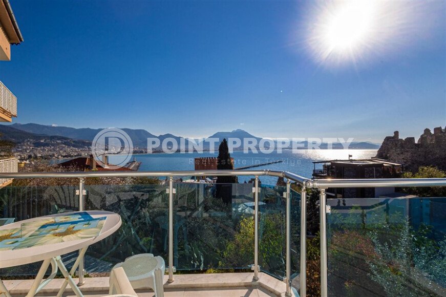 Authentic 50 m² apartment in the heart of Alanya with sea view and residence permit option-id-9735-photo-2
