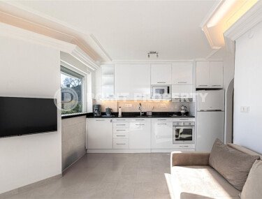 Authentic 50 m² apartment in the heart of Alanya with sea view and residence permit option-id-9735-photo-3