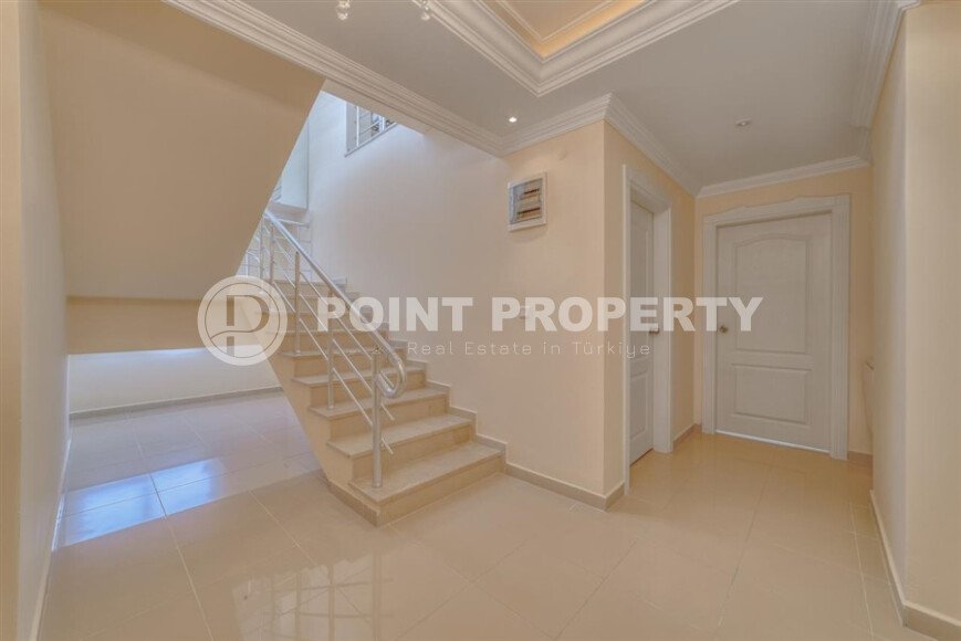 Панорамный дуплекс 240 м² с панорамным видом на море в Махмутларе-id-9738-фото-17