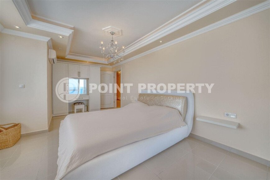 Панорамный дуплекс 240 м² с панорамным видом на море в Махмутларе-id-9738-фото-20