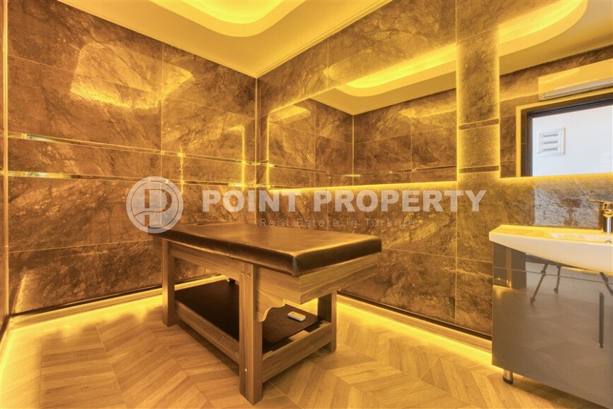 Family apartment 125 m² in the center of Alanya with separate kitchen and hotel infrastructure-id-9743-photo-32