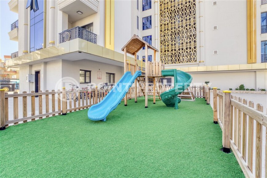 Family apartment 125 m² in the center of Alanya with separate kitchen and hotel infrastructure-id-9743-photo-39