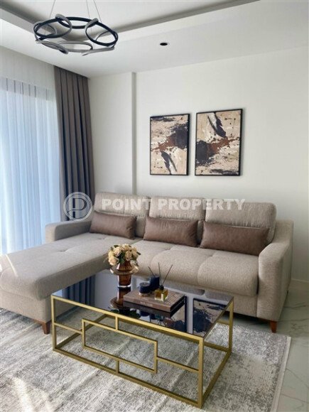 Стильная квартира 60 м² в центре Аланьи с дизайнерским интерьером и роскошной мебелью-id-9751-фото-4