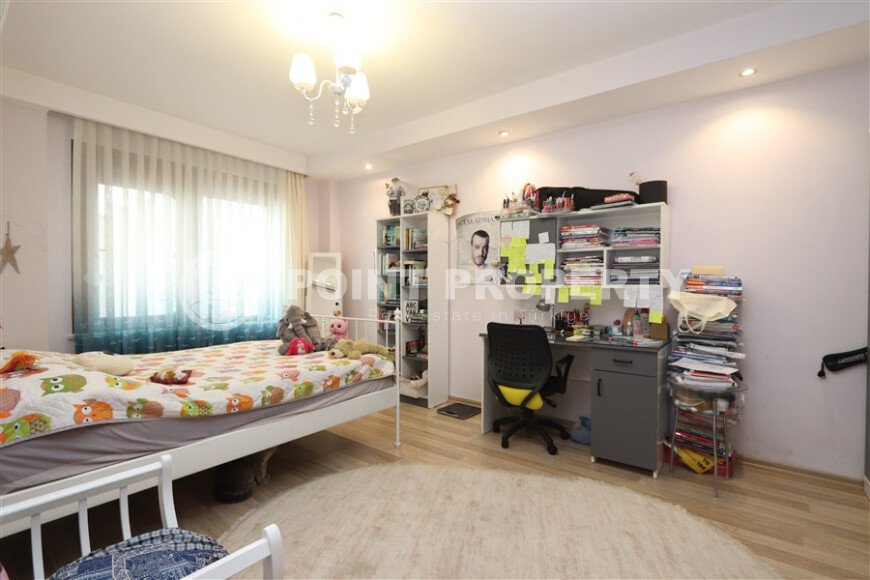 Bright duplex 160 m² with sea and fortress view, residence permit and citizenship-id-9765-photo-9