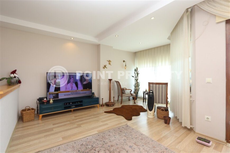 Bright duplex 160 m² with sea and fortress view, residence permit and citizenship-id-9765-photo-11