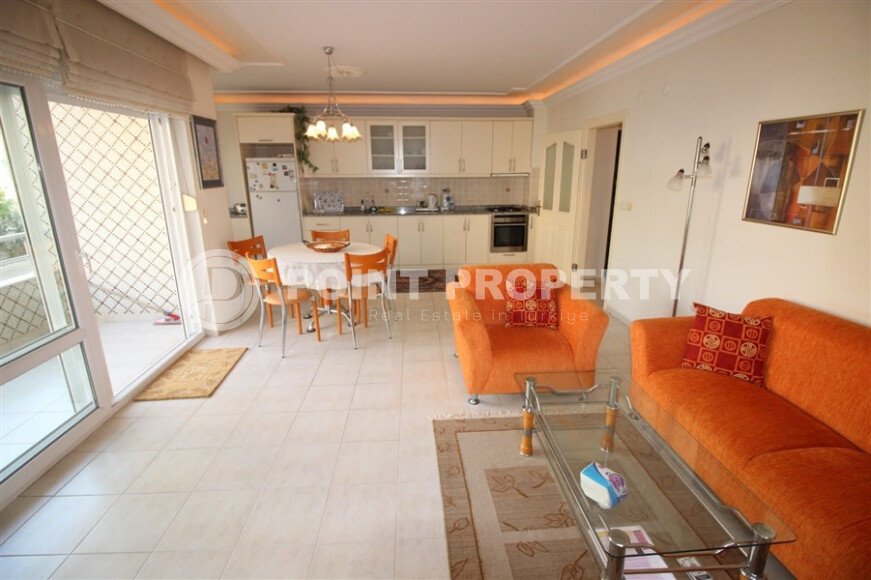 Добротная квартира в центре Алании в 500 метрах от пляжа Клеопатры-id-9789-фото-3