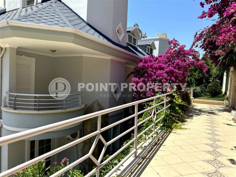 Квартира с великолепным видом на горы в тихом спокойном районе Алании Тепе-id-9791-фото-13