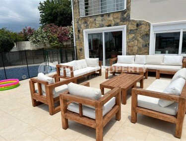 Spacious villa 195 m², Kargicak, with sea view-id-9809-photo-1