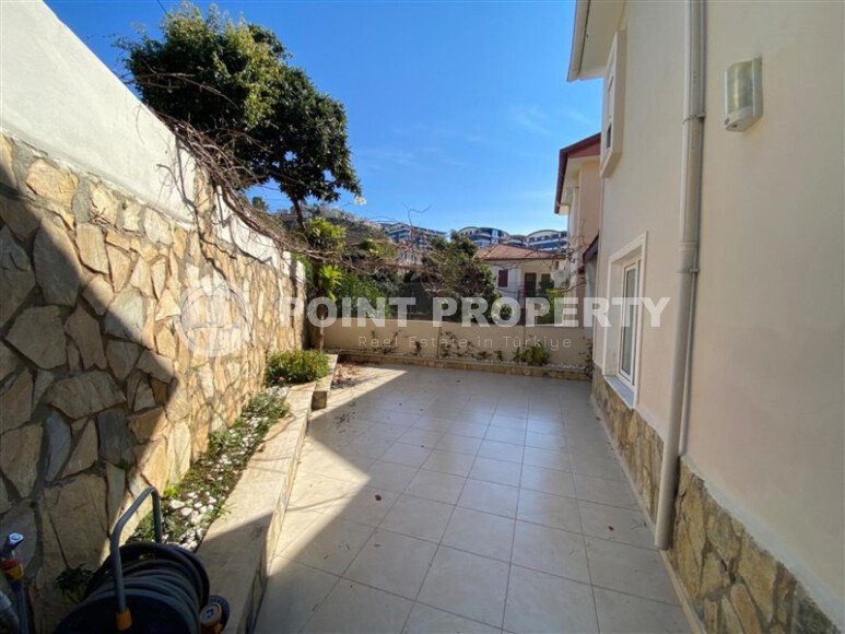 Spacious villa 195 m², Kargicak, with sea view-id-9809-photo-32
