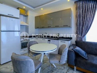 Светлая и уютная квартира с 1 спальней и просторным балконом, всего в 550 м от моря и 400 м от центра-id-9810-фото-2