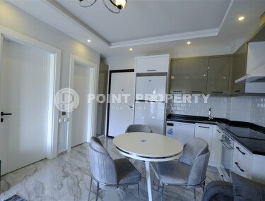 Светлая и уютная квартира с 1 спальней и просторным балконом, всего в 550 м от моря и 400 м от центра-id-9810-фото-3