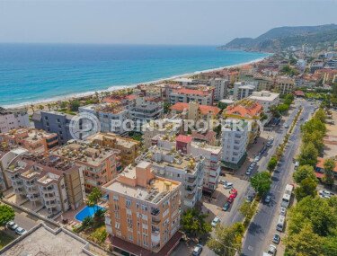 Spacious 1+1 65 m² with separate kitchen and sea view – Alanya center, Cleopatra beach-id-9824-photo-2