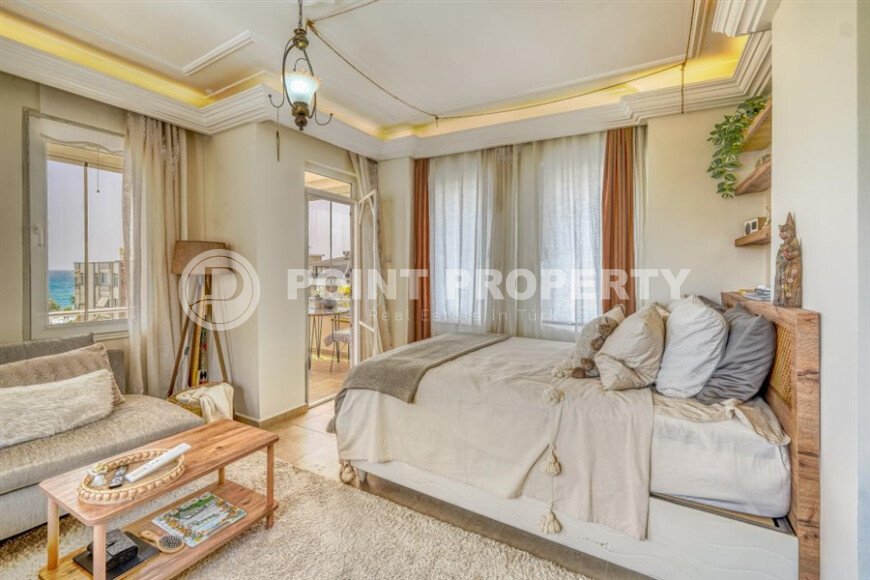 Spacious 1+1 65 m² with separate kitchen and sea view – Alanya center, Cleopatra beach-id-9824-photo-4