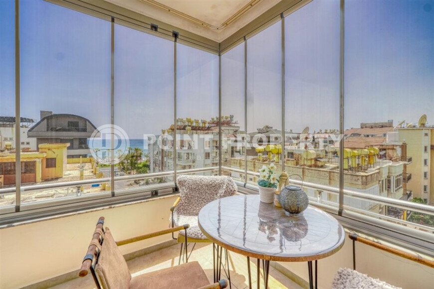 Spacious 1+1 65 m² with separate kitchen and sea view – Alanya center, Cleopatra beach-id-9824-photo-15