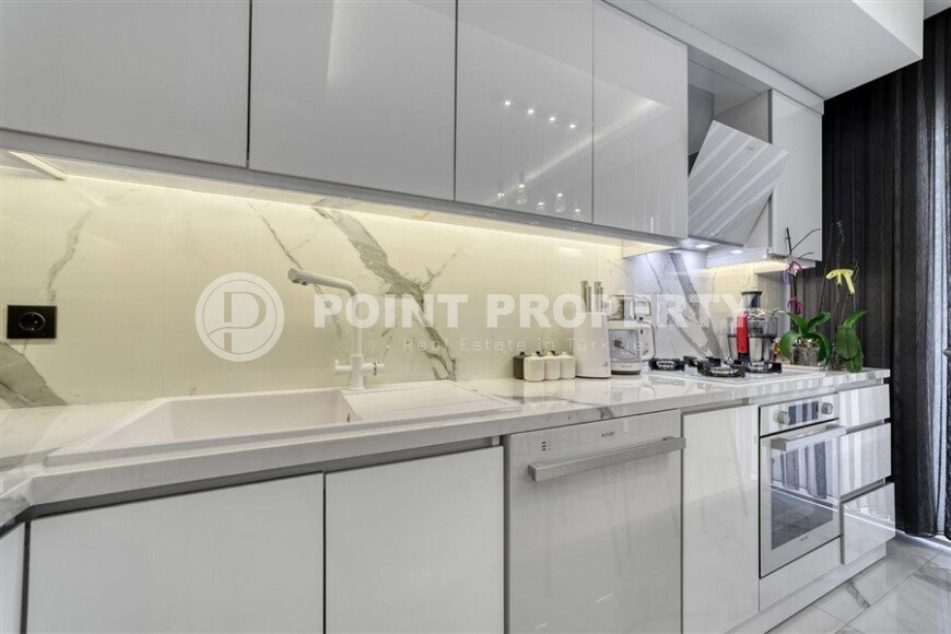 Modern 2+1 Penthouse with Panoramic Sea View in Kargicak-id-9848-photo-5