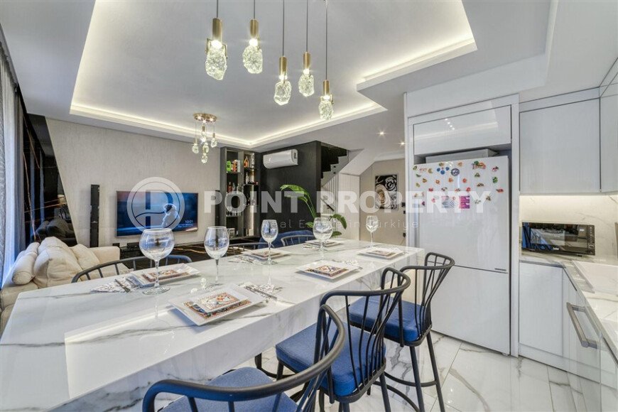 Modern 2+1 Penthouse with Panoramic Sea View in Kargicak-id-9848-photo-9