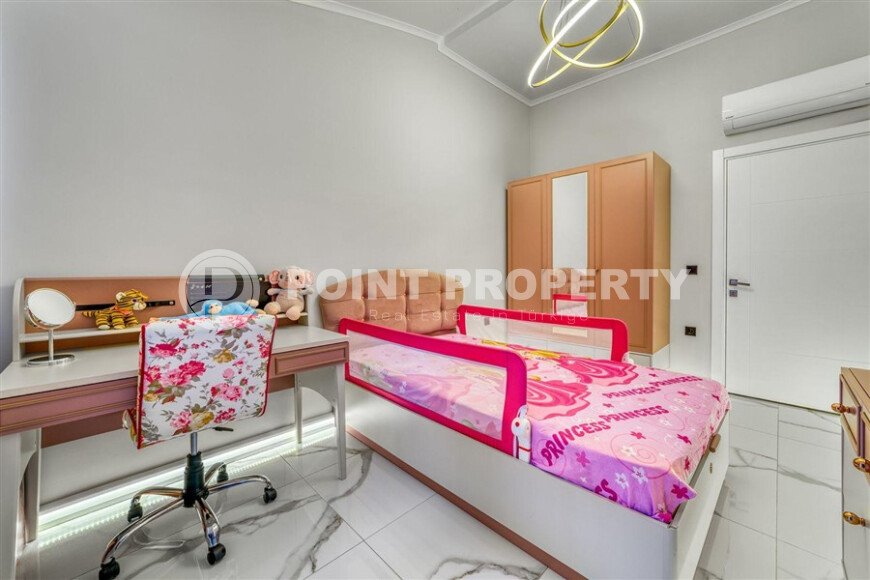 Modern 2+1 Penthouse with Panoramic Sea View in Kargicak-id-9848-photo-15