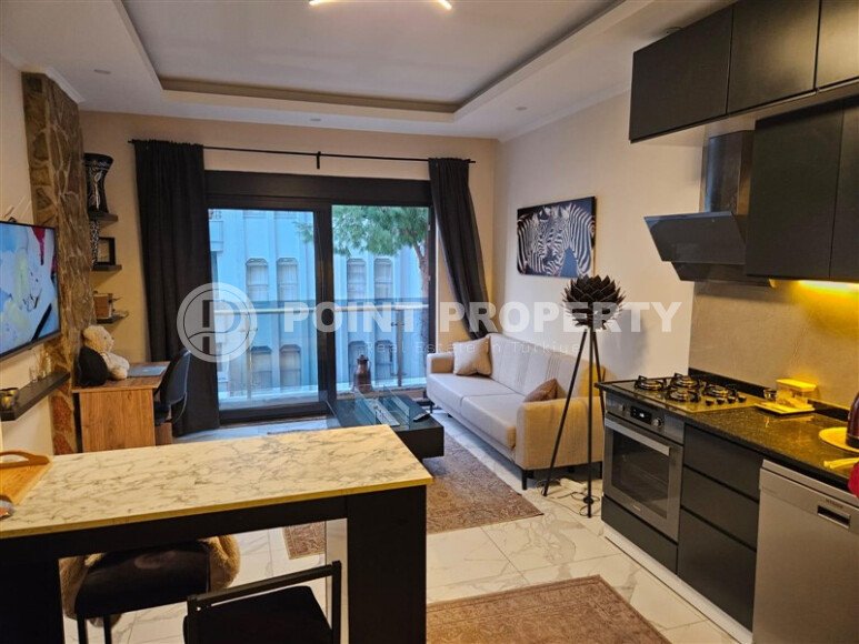 Apartment in a new building 150 meters from the coast in the center of Alanya-id-9855-photo-1
