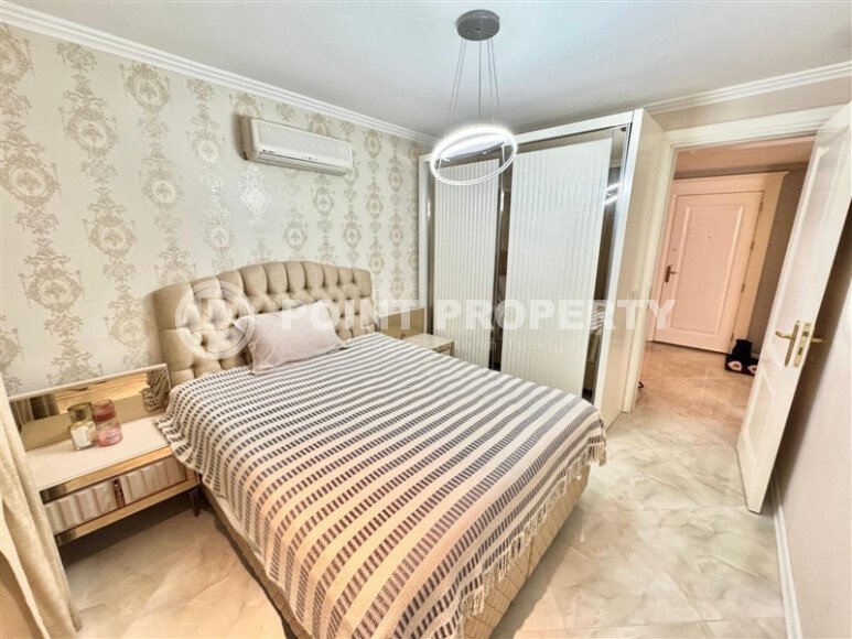 Stylish 50 m² apartment with sea view on the first line in Oba (Obagol)-id-9883-photo-5