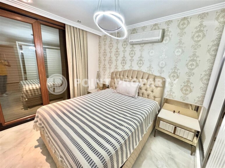 Stylish 50 m² apartment with sea view on the first line in Oba (Obagol)-id-9883-photo-6