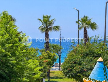 Комфортабельная квартира, с качественным ремонтом, новой мебелью и бытовой техникой, на самом берегу Средиземного моря-id-5661-фото-1