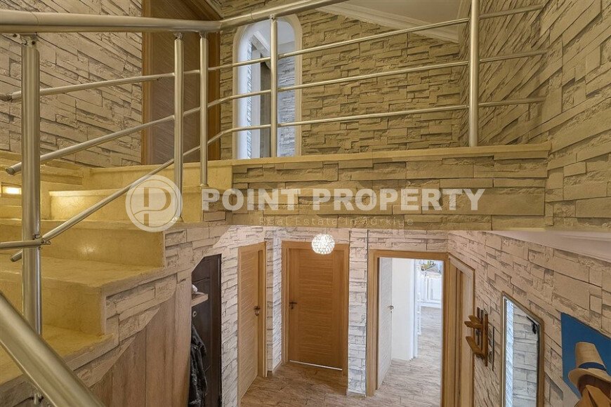 Просторный дуплекс 4+1 площадью 190 м² в Тосмуре с видом на море и ВНЖ-id-9884-фото-4