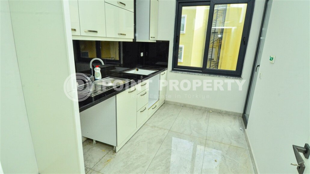 Modern 2+1 apartment 90 m² with separate kitchen, Alanya center, Gullerpinari-id-9886-photo-3