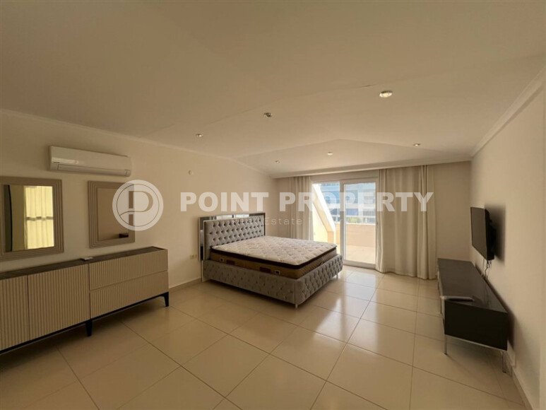 Просторный дуплекс 195 м² с террасой и джакузи в районе Кестель, комплекс с богатой инфраструктурой-id-9887-фото-4