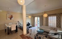 Furnished villa 165 m² with sea view, with garden in Kargicak, in a complex with hotel infrastructure-id-9895-photo-4