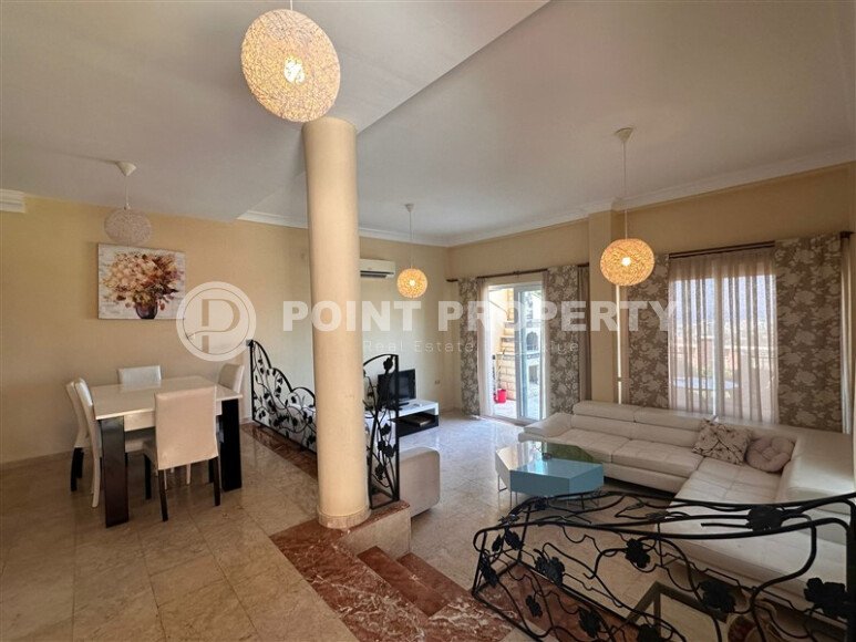Furnished villa 165 m² with sea view, with garden in Kargicak, in a complex with hotel infrastructure-id-9895-photo-4