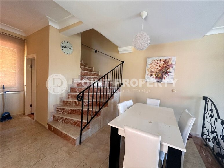 Furnished villa 165 m² with sea view, with garden in Kargicak, in a complex with hotel infrastructure-id-9895-photo-15