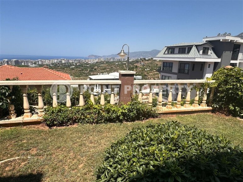 Furnished villa 165 m² with sea view, with garden in Kargicak, in a complex with hotel infrastructure-id-9895-photo-18