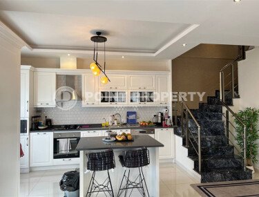 Furnished duplex 150 m² with sea view in Kargicak, 300 m from the beach-id-9896-photo-2