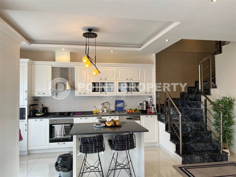 Furnished duplex 150 m² with sea view in Kargicak, 300 m from the beach-id-9896-photo-2