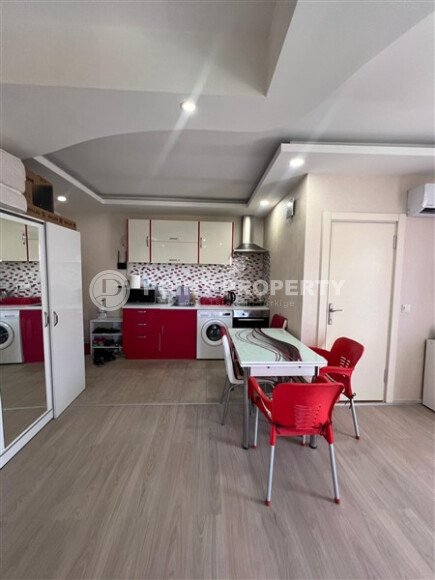 Квартира-студия с видом на море в комплексе на первой береговой линии в центре Махмутлара-id-9899-фото-5