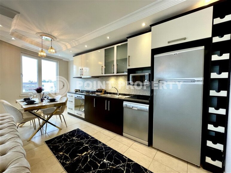 Просторный дуплекс 250 м² с тремя спальнями в Махмутларе-id-9905-фото-3