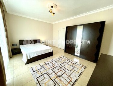 Просторный дуплекс 250 м² с тремя спальнями в Махмутларе-id-9905-фото-4