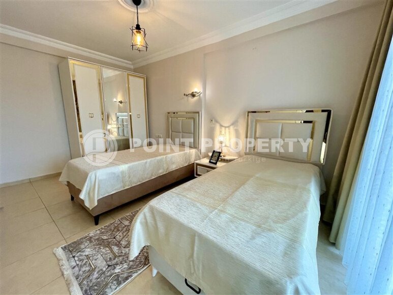 Просторный дуплекс 250 м² с тремя спальнями в Махмутларе-id-9905-фото-8