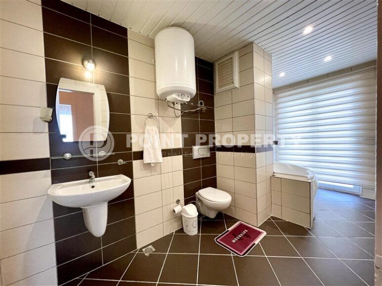 Просторный дуплекс 250 м² с тремя спальнями в Махмутларе-id-9905-фото-13