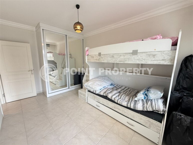 Spacious 2+1 with an area of 115 m² in Tosmur – a large complex near the sea, residence permit-id-9910-photo-8