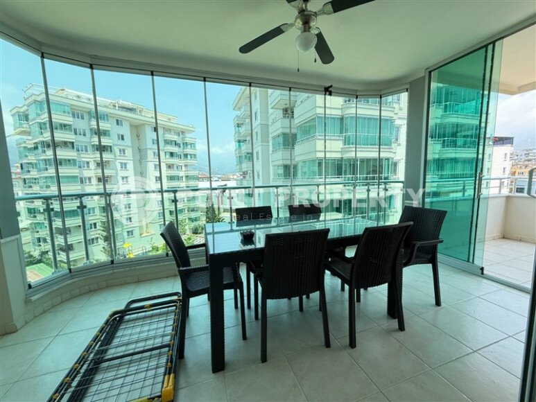 Spacious 2+1 with an area of 115 m² in Tosmur – a large complex near the sea, residence permit-id-9910-photo-12