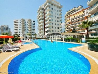 Mahmutlar district. Apartment 2+1, 115 m², 2015, 800 m to the sea, 500 m to the center, furnished, with two balconies and a view of the pool.-id-9913-photo-5